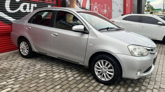 TOYOTA ETIOS 1.5 XLS 16V FLEX 4P MANUAL